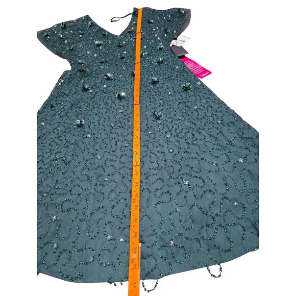 *NEW* Adrianna Papell Beaded Flutter Dress beaded V-neck Fit & Flare. SZ-6 - Picture 4 of 5